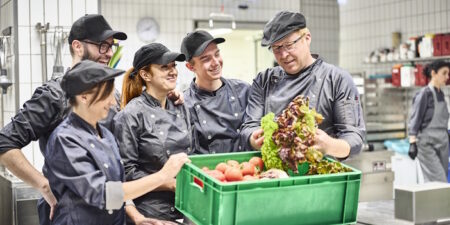 Fachtagung Gemeinschaftsverpflegung München 2026 lädt zum Austausch über Ernährung und Praxislösungen ein