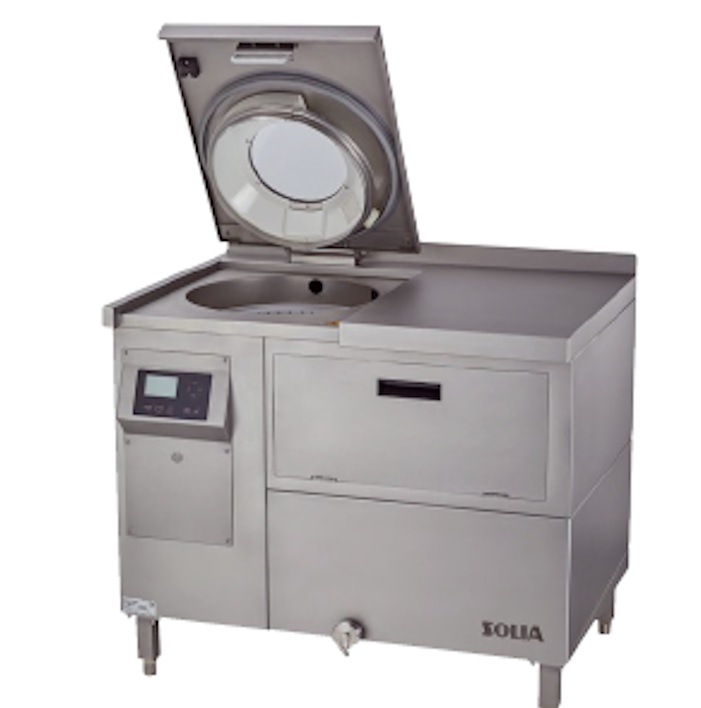 Salat, Beeren und Gemüse professionell waschen mit alexandersolia Industrial stainless steel vacuum chamber machine with lid raised and control panel on the left side.